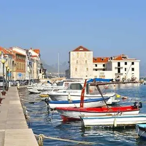 Apartament Yole, Kaštela